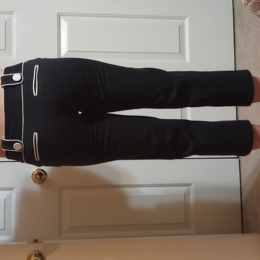 INC Black Capris with White Trim - Picture 2 of 10